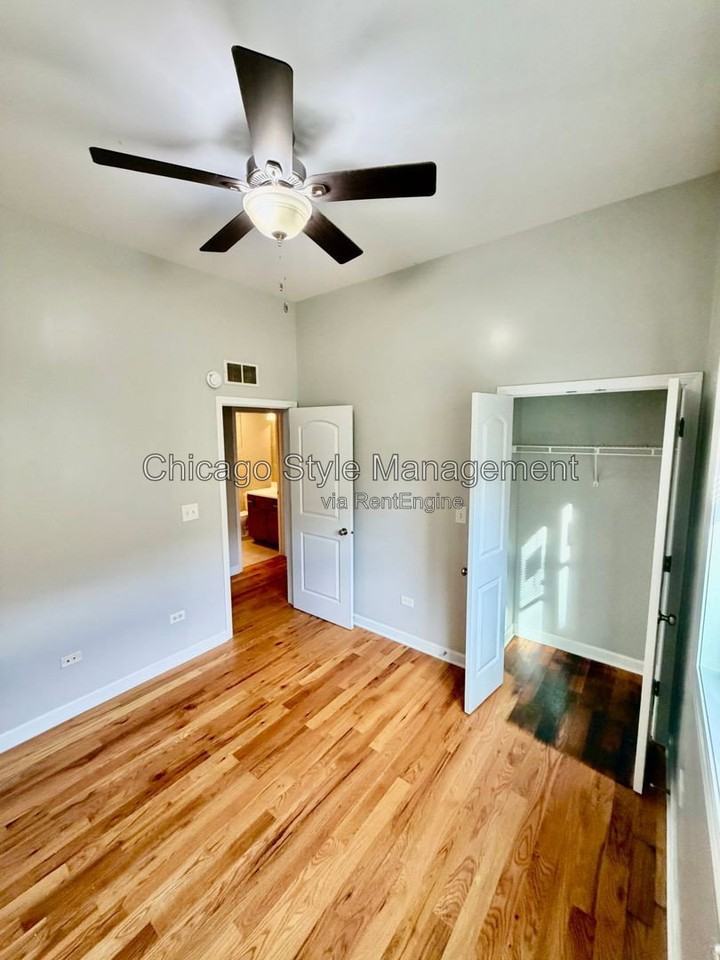 6646 S Greenwood Ave #3S - Photo 6 of 12