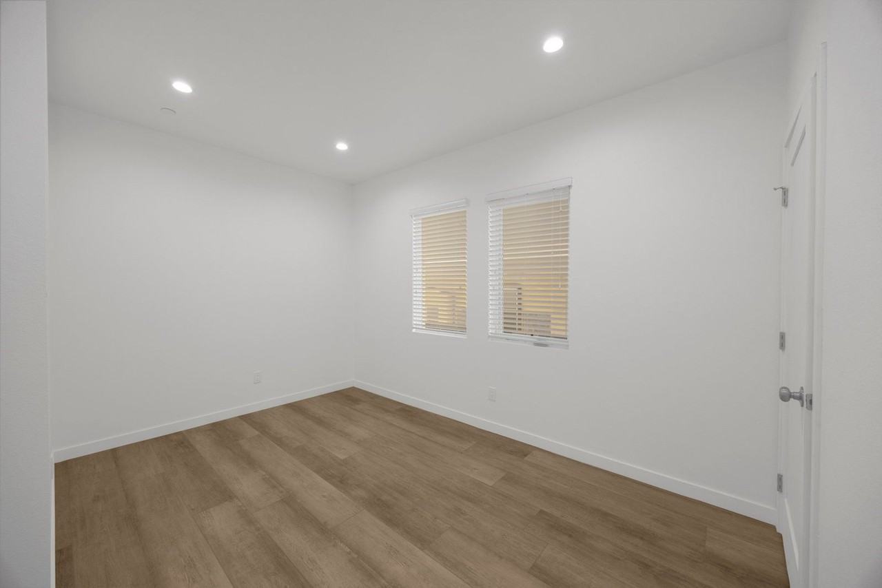 308 N Catalina Ave #AVE - Photo 7 of 23
