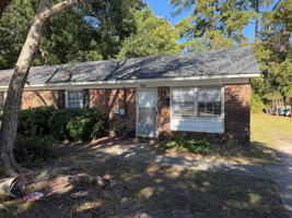 featured image of 402 W Howard Ave