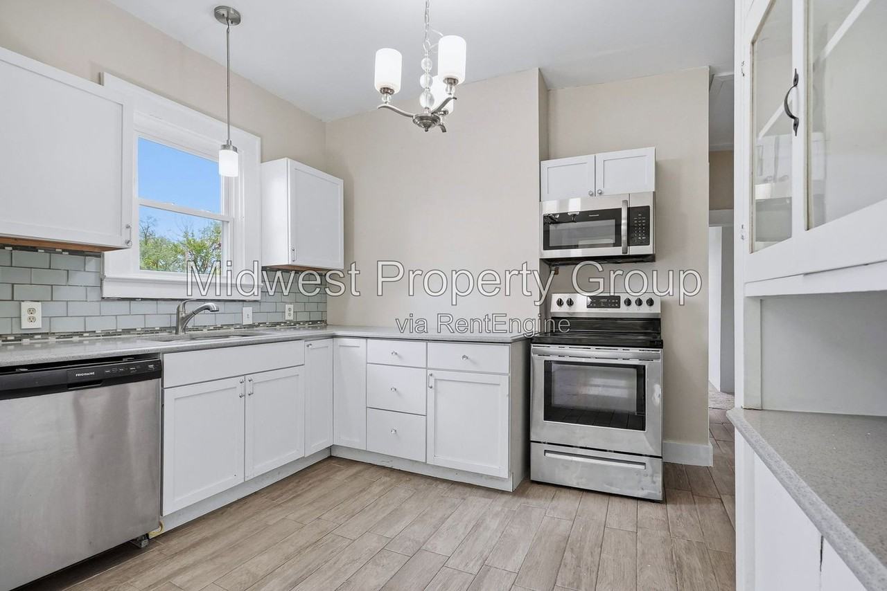 53 Beacon Ave - Photo 6 of 25