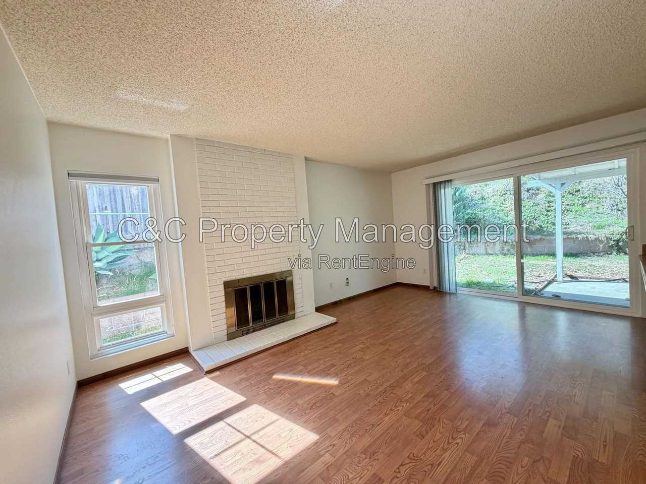 612 Sheffield Ct - Photo 3 of 10
