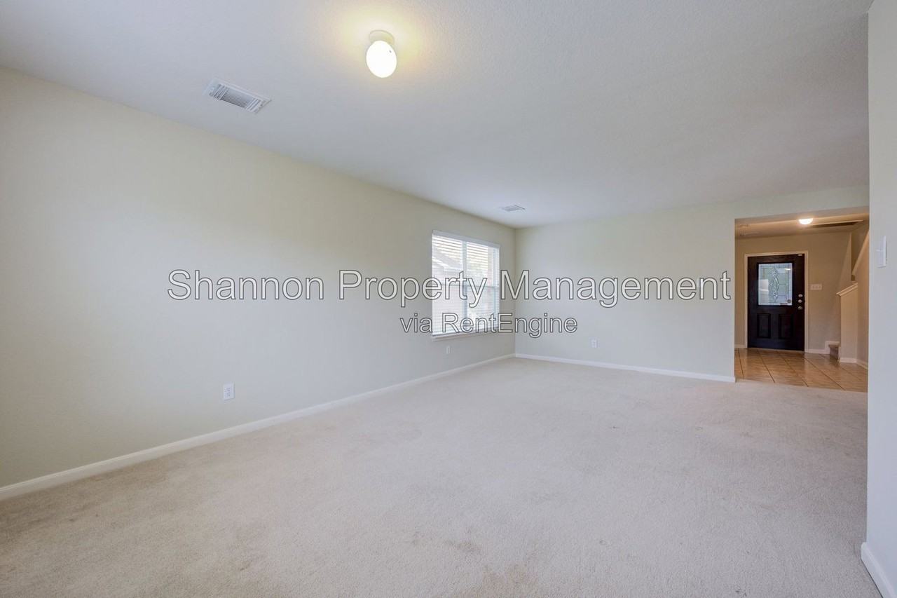3814 Tammony Park Ln - Photo 5 of 32