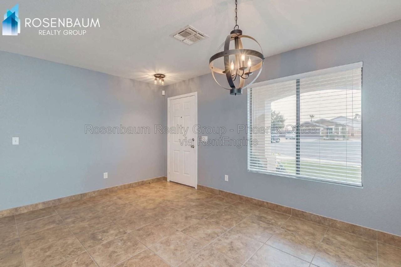 16008 W Lilac St - Photo 4 of 25