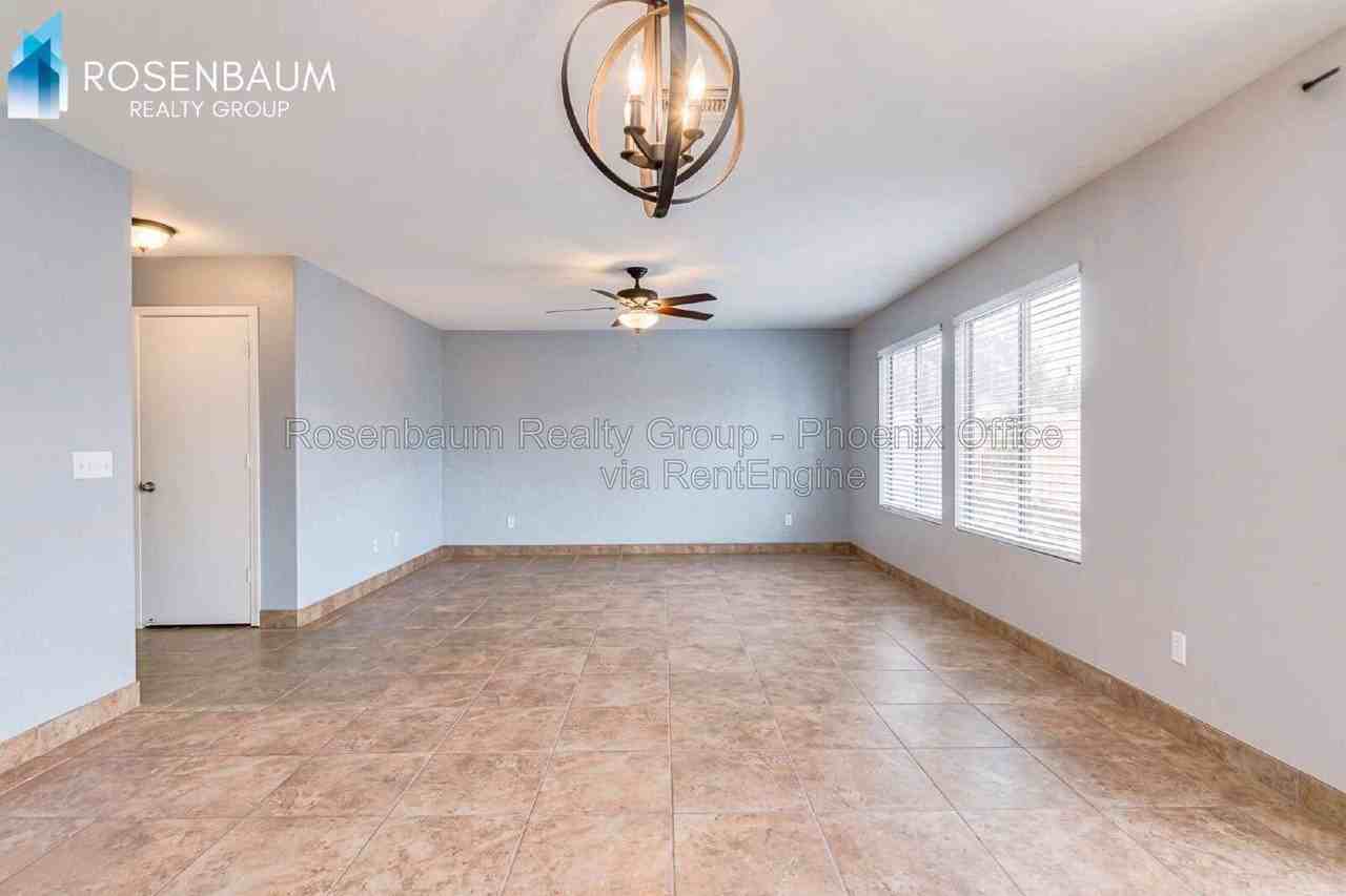 16008 W Lilac St - Photo 6 of 25