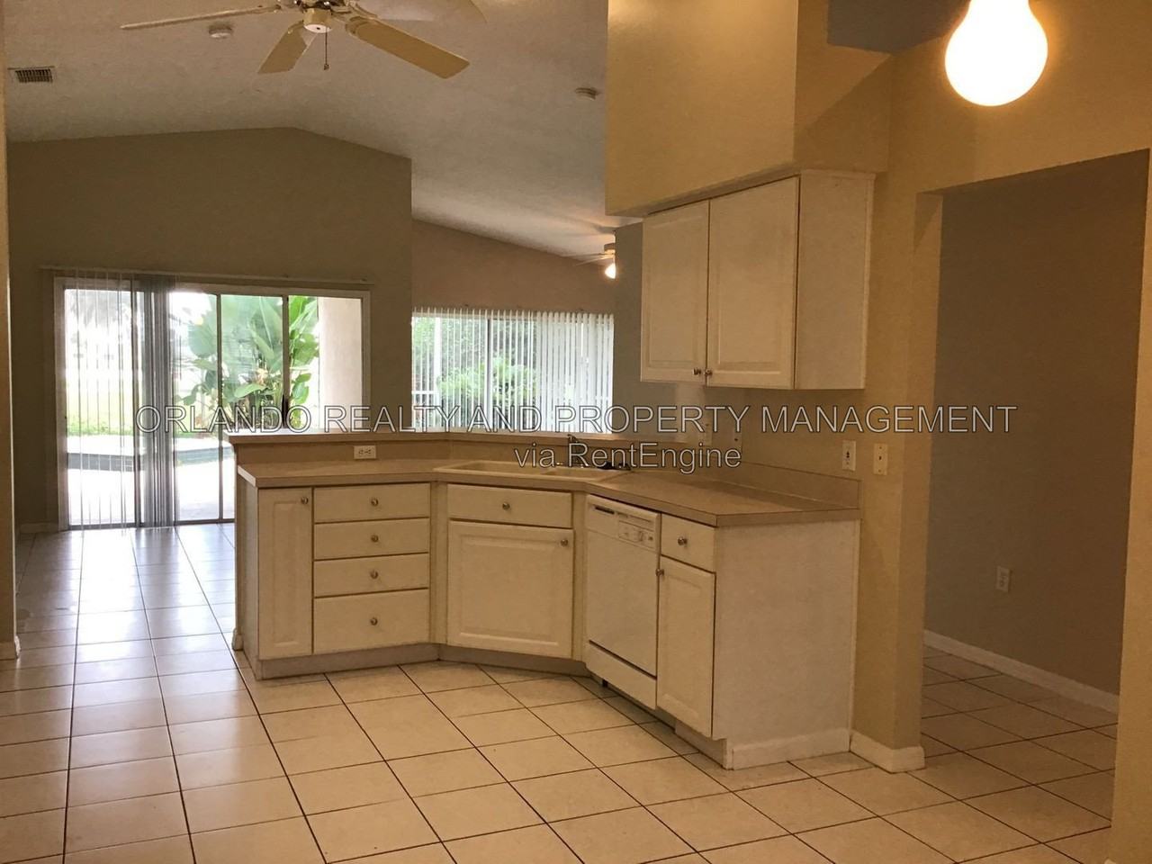 123 Harwood Cir - Photo 7 of 26