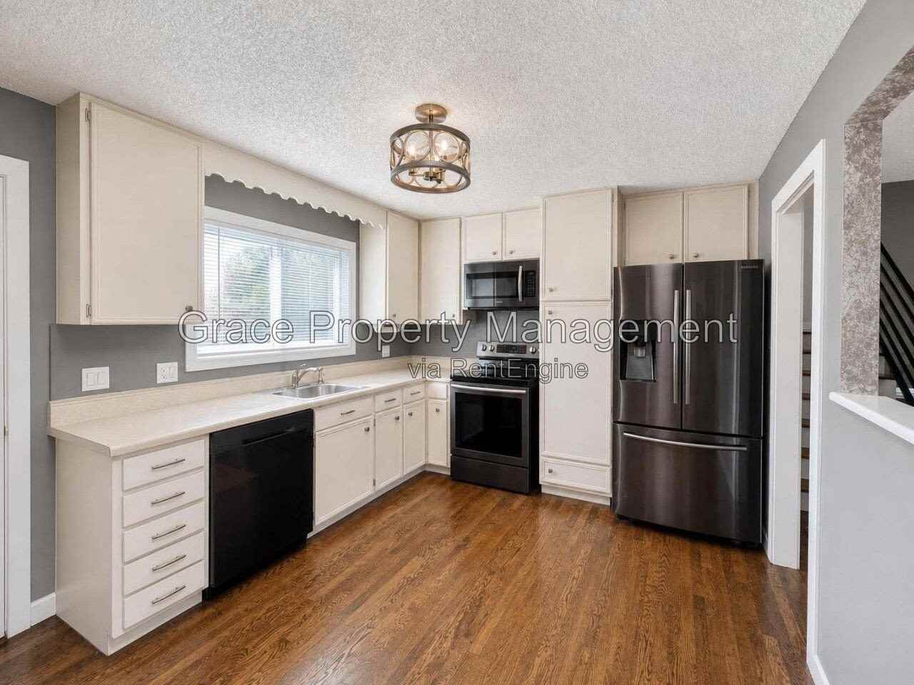 1342 Beth Ln - Photo 5 of 24
