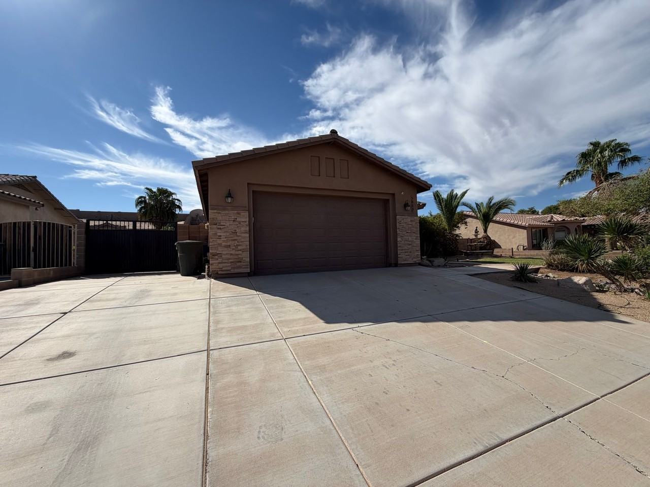 5883 E 27th Pl - Photo 2 of 41