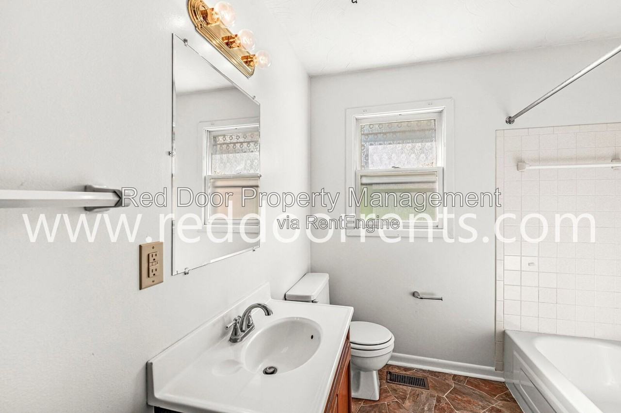 149 Pearl St - Photo 7 of 25