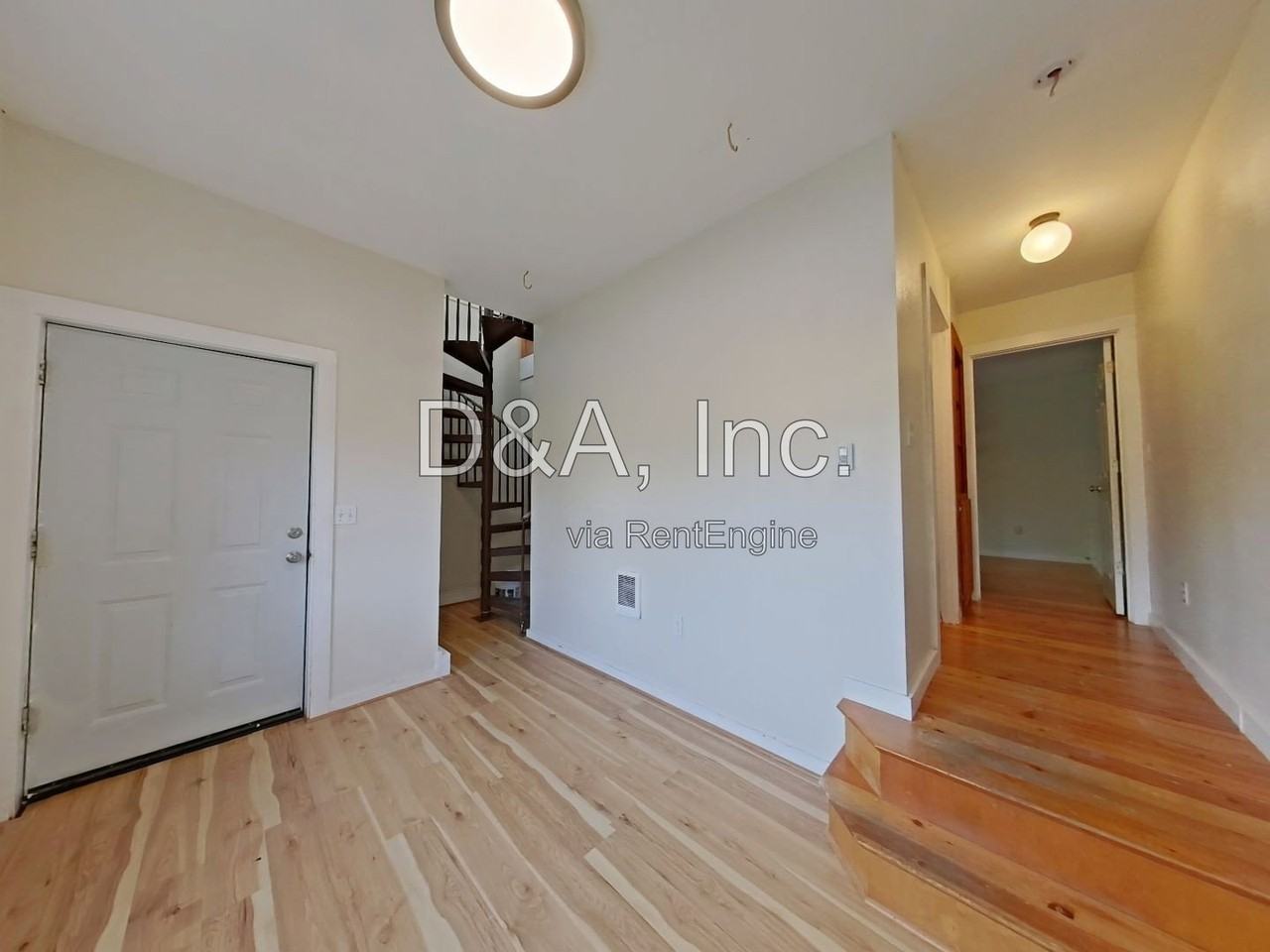 1358 Nw Polk Ave - Photo 2 of 13