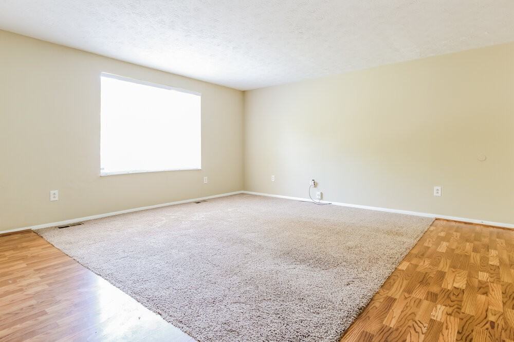 323 Engle Dr - Photo 4 of 25