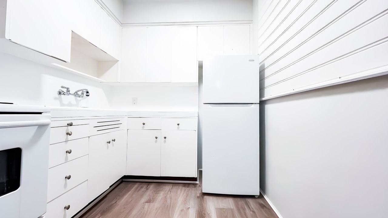 1925 Nelson Street #203 - Photo 4 of 17
