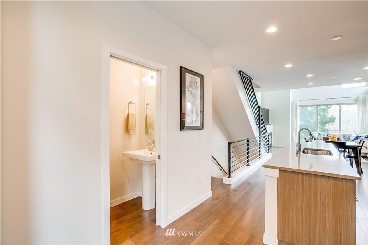 4276 213th Pl Se - Photo 3 of 19