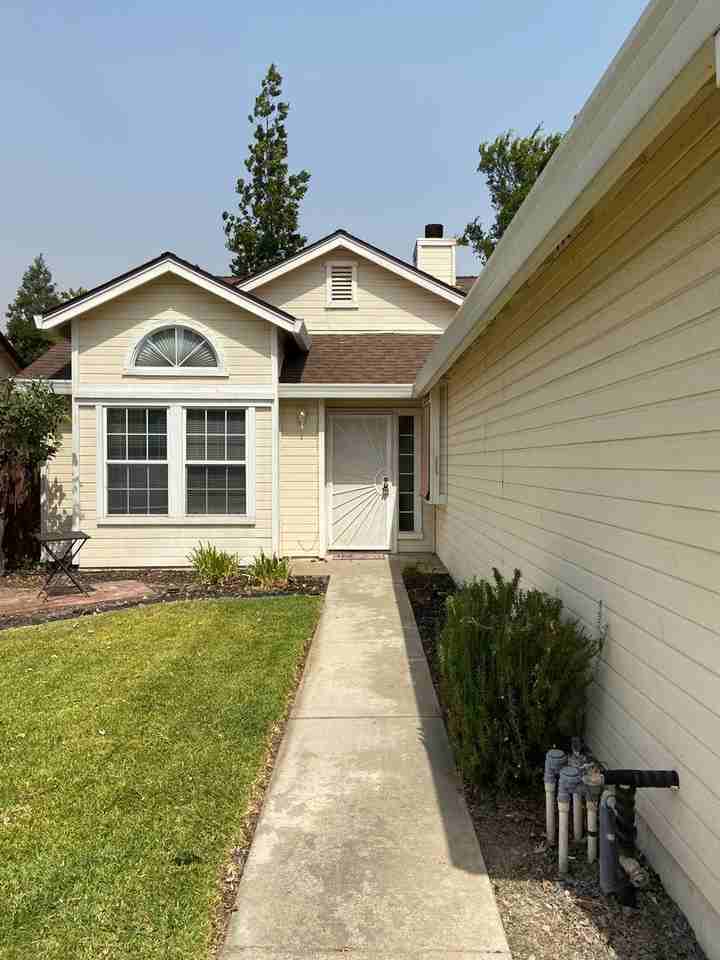 4409 Country Run Way - Photo 2 of 15