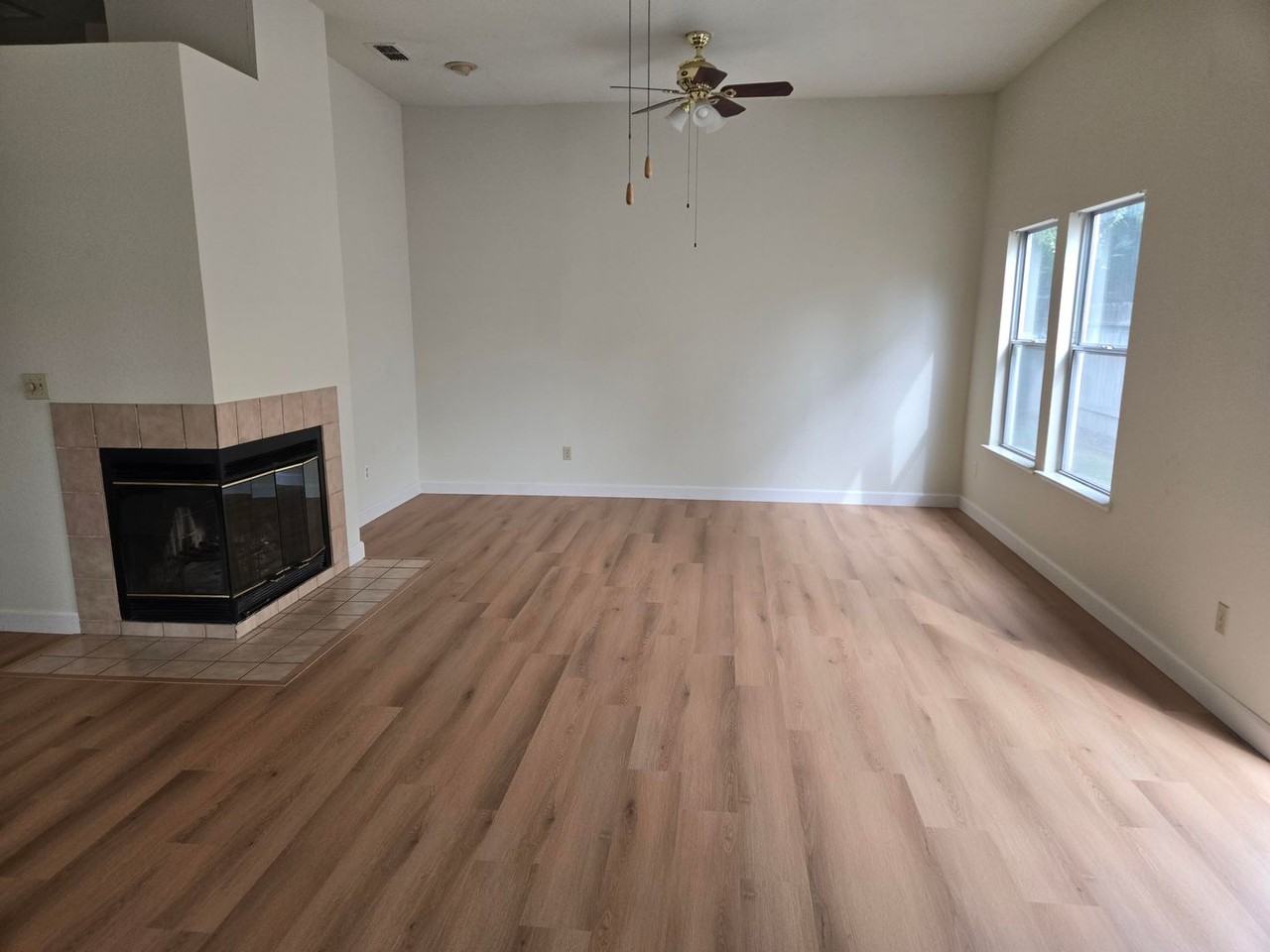 4409 Country Run Way - Photo 6 of 15