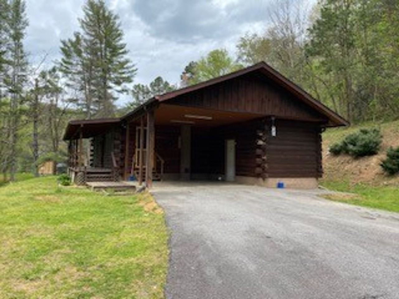 165 Purple Mountain Rd - Photo 3 of 9
