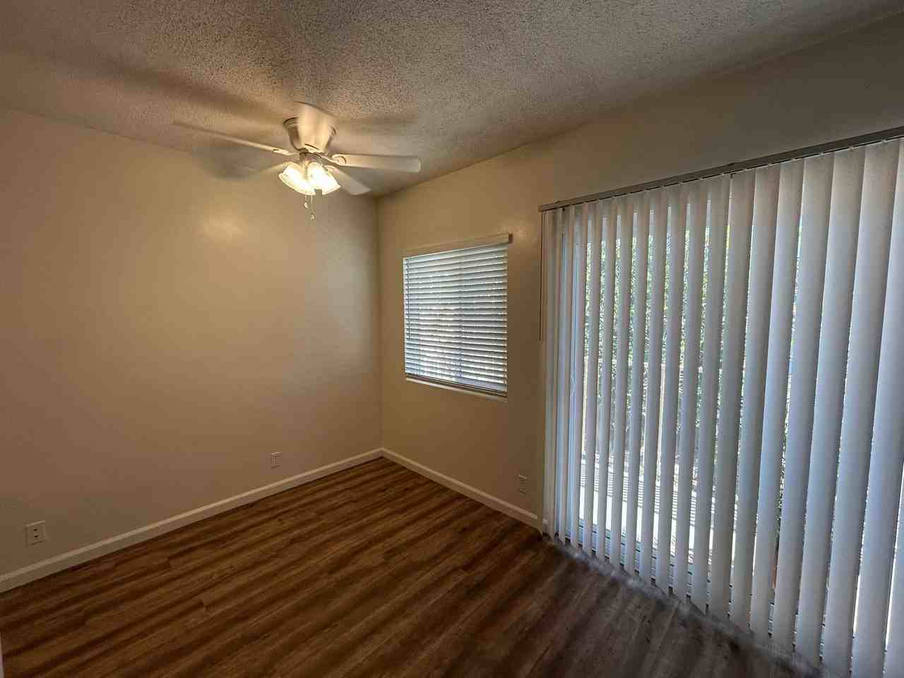 828 Tait St #F - Photo 5 of 10
