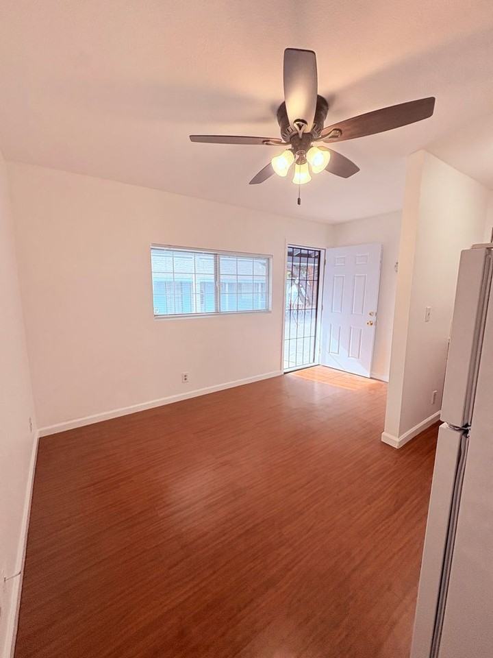 435 Myrtle Ave #B - Photo 6 of 6