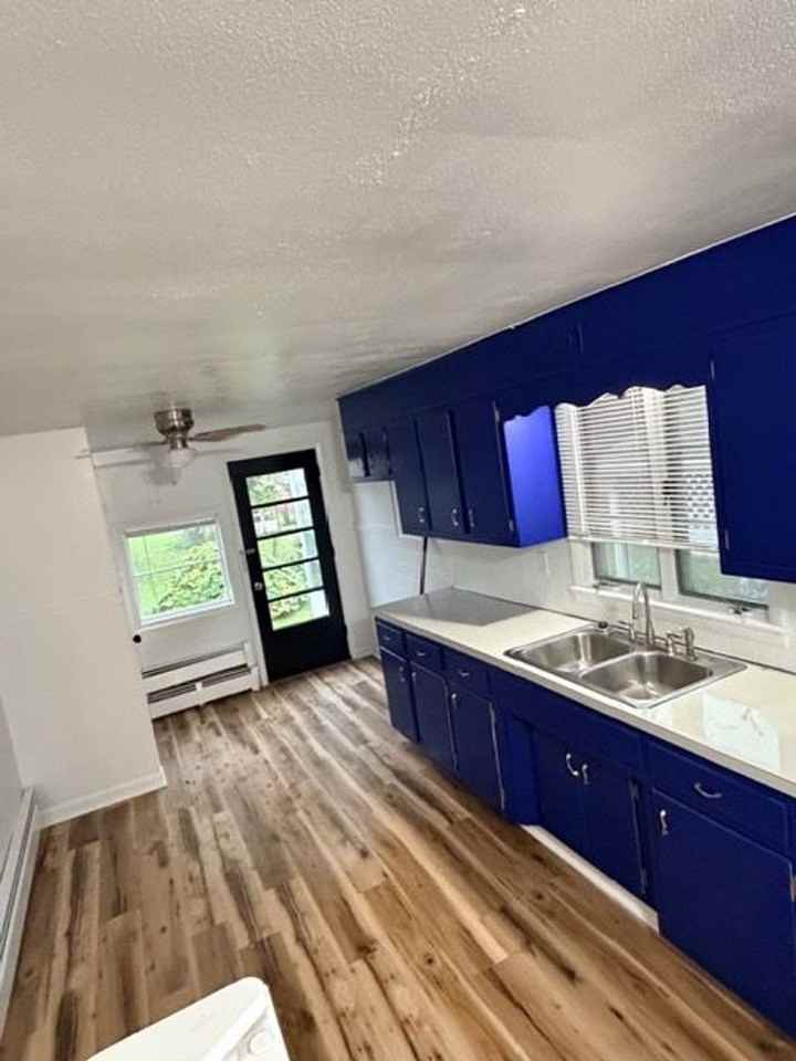 59 E Franklin St - Photo 6 of 20