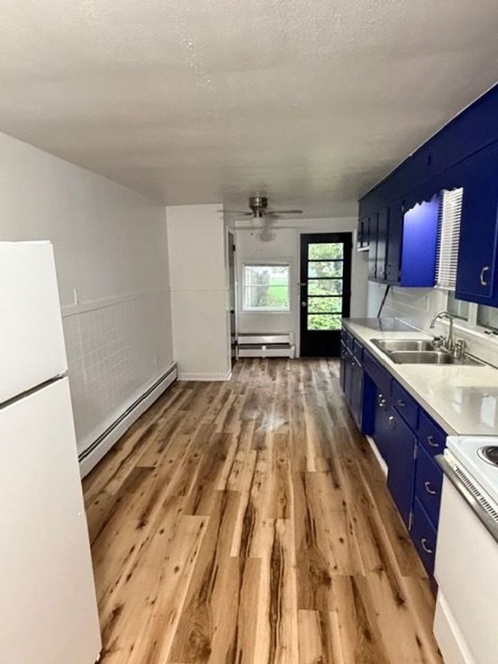 59 E Franklin St - Photo 7 of 20