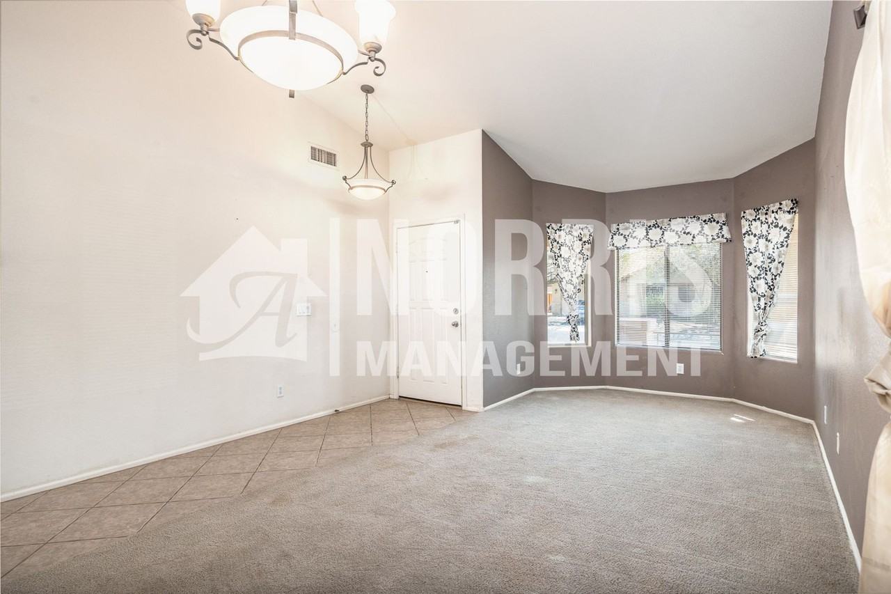 42450 W Hall Dr - Photo 5 of 40
