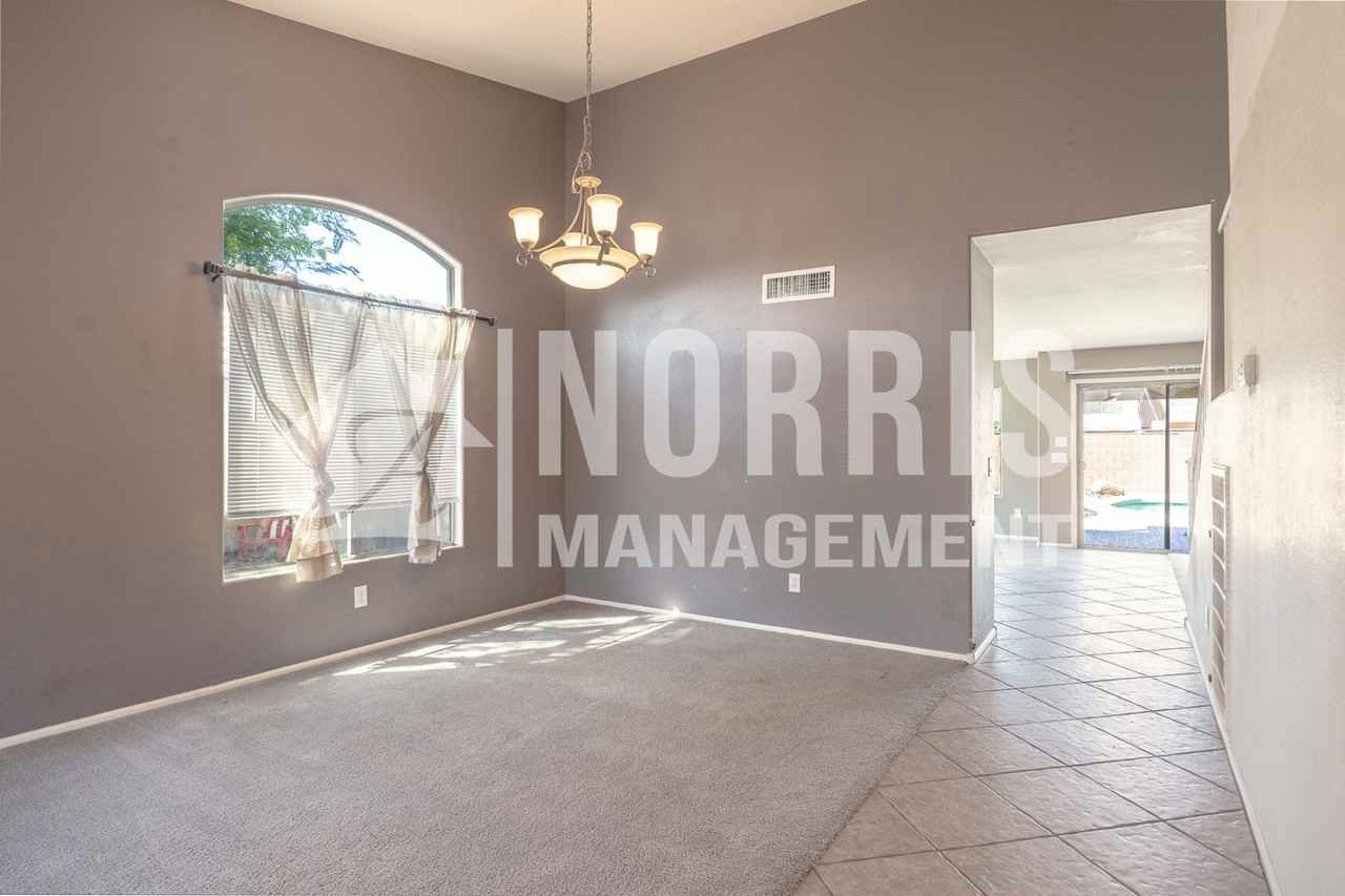42450 W Hall Dr - Photo 7 of 40