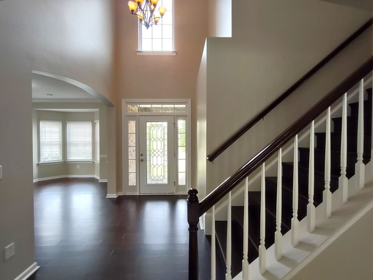 10114 Whiteburn Ct - Photo 2 of 29