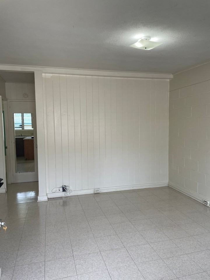 1249 Matlock Ave #F - Photo 2 of 5