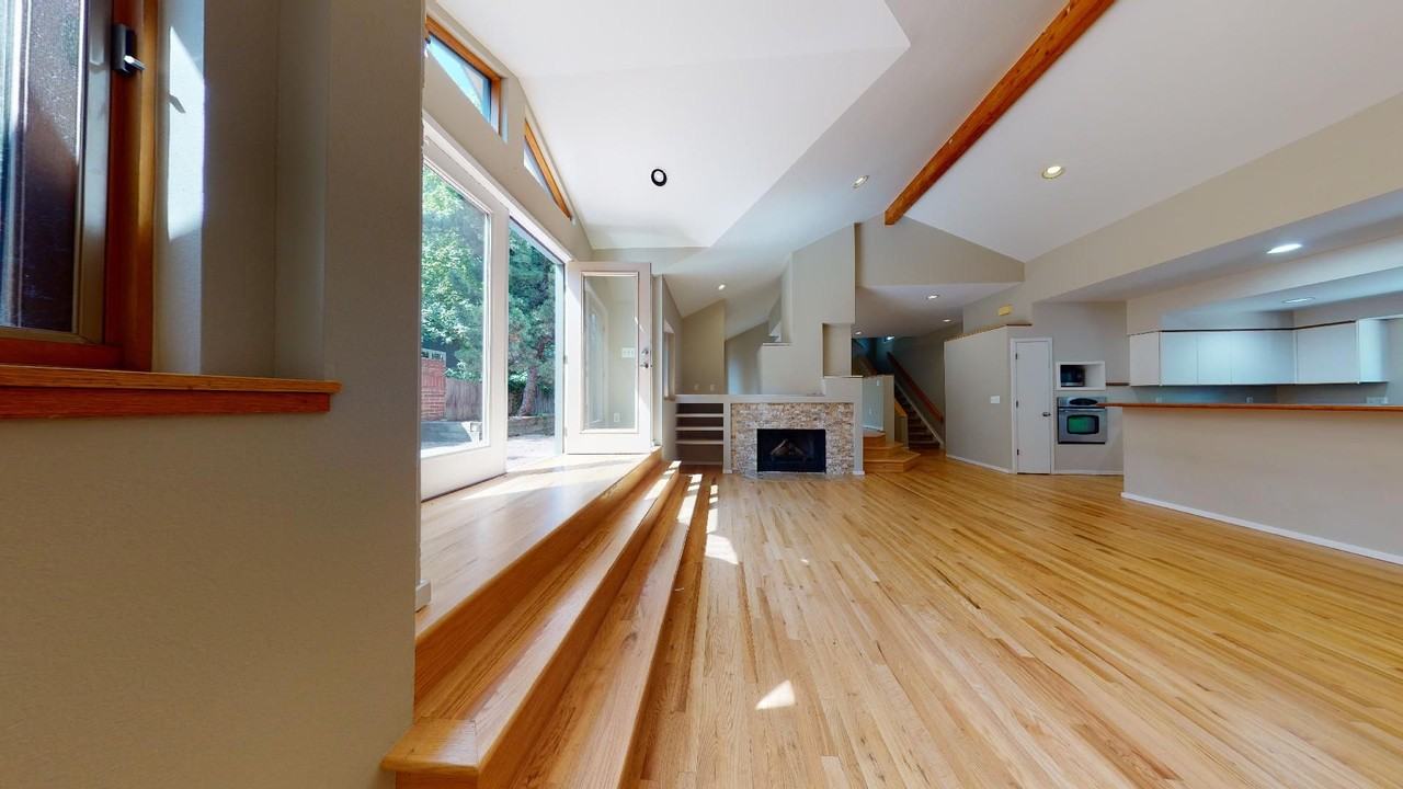 1810 Oak Ave - Photo 5 of 41