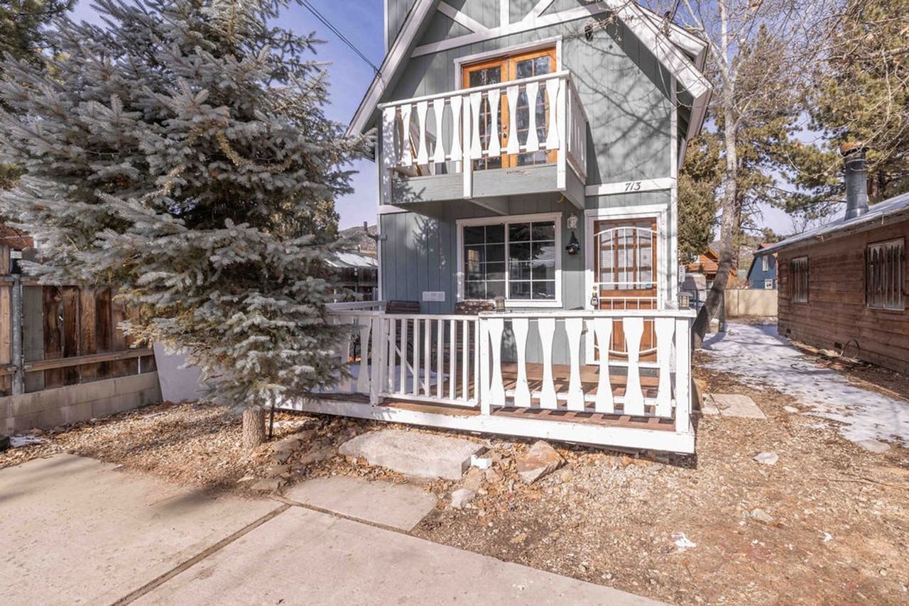 713 713 W. County Club Blvd - Photo 2 of 16
