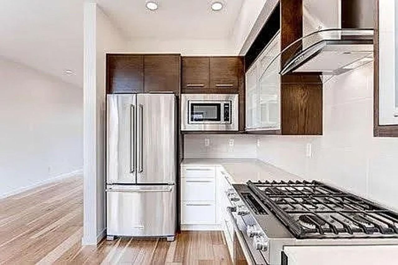 3015B 60th Ave Sw - Photo 4 of 13
