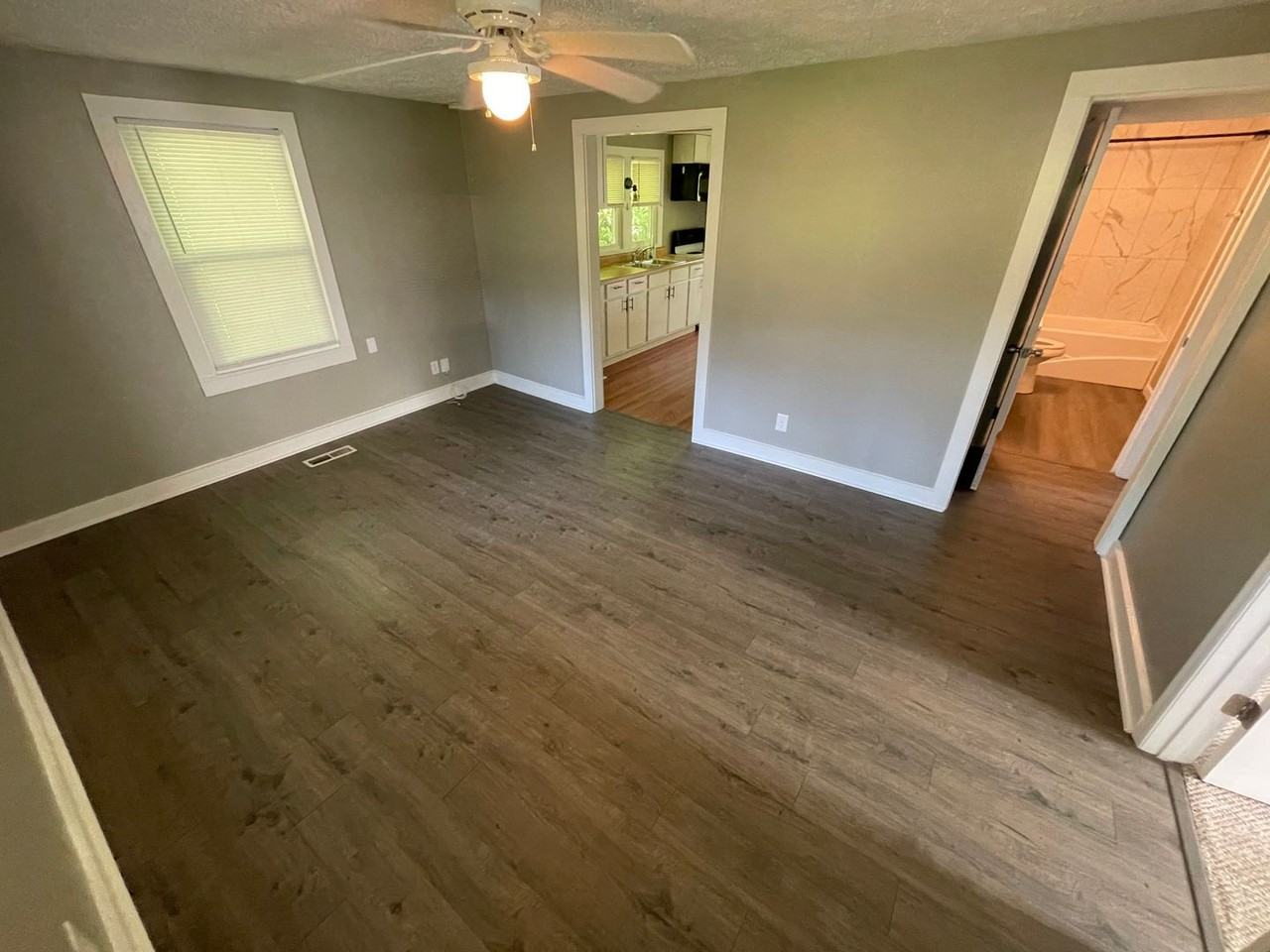 413 Higgins Ave - Photo 3 of 14