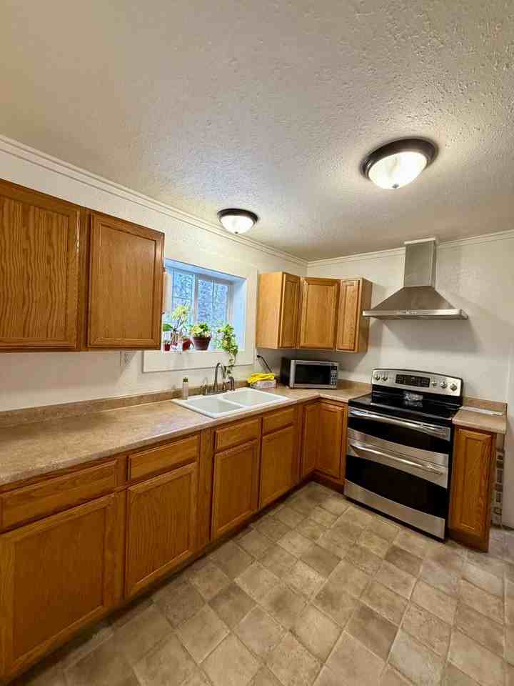 2760 King Arthur Way - Photo 5 of 26