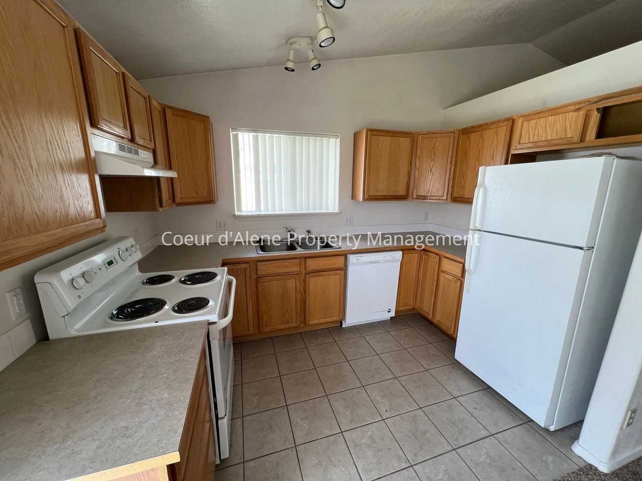 3602 W Manning Loop - Photo 4 of 9