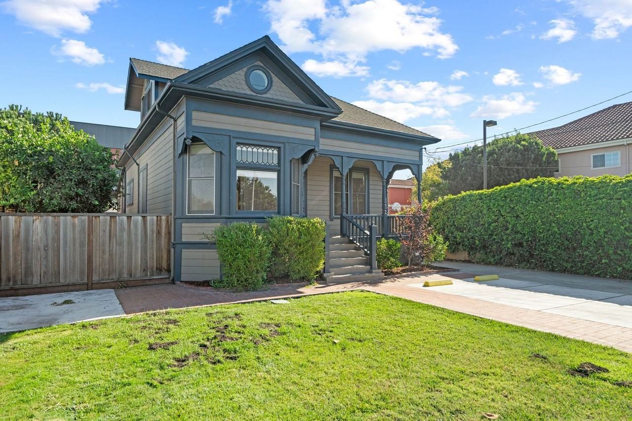 640 Harrison St - Photo 3 of 50