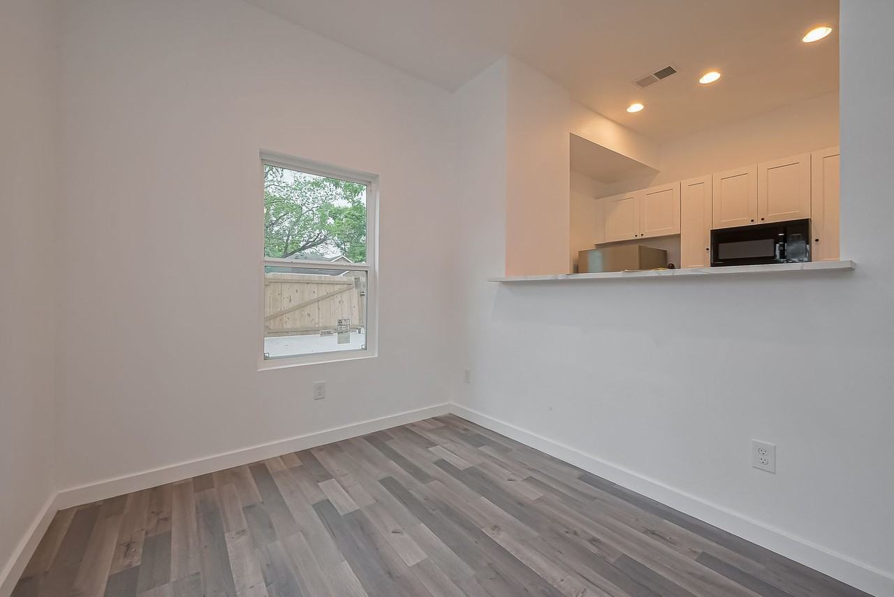 9003 Hilda St - Photo 5 of 17