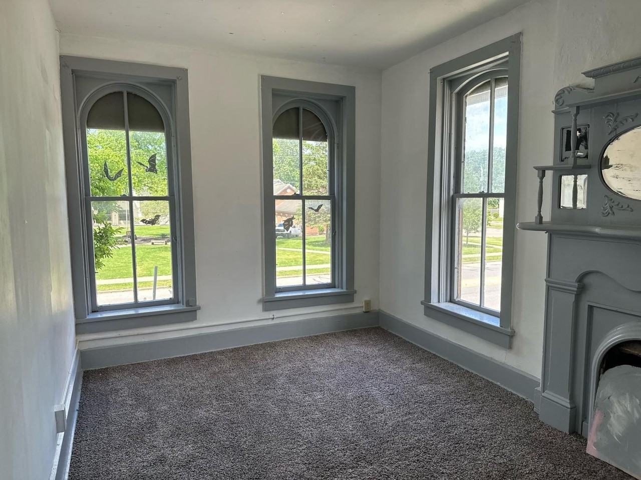 255 E Main St - Photo 7 of 14
