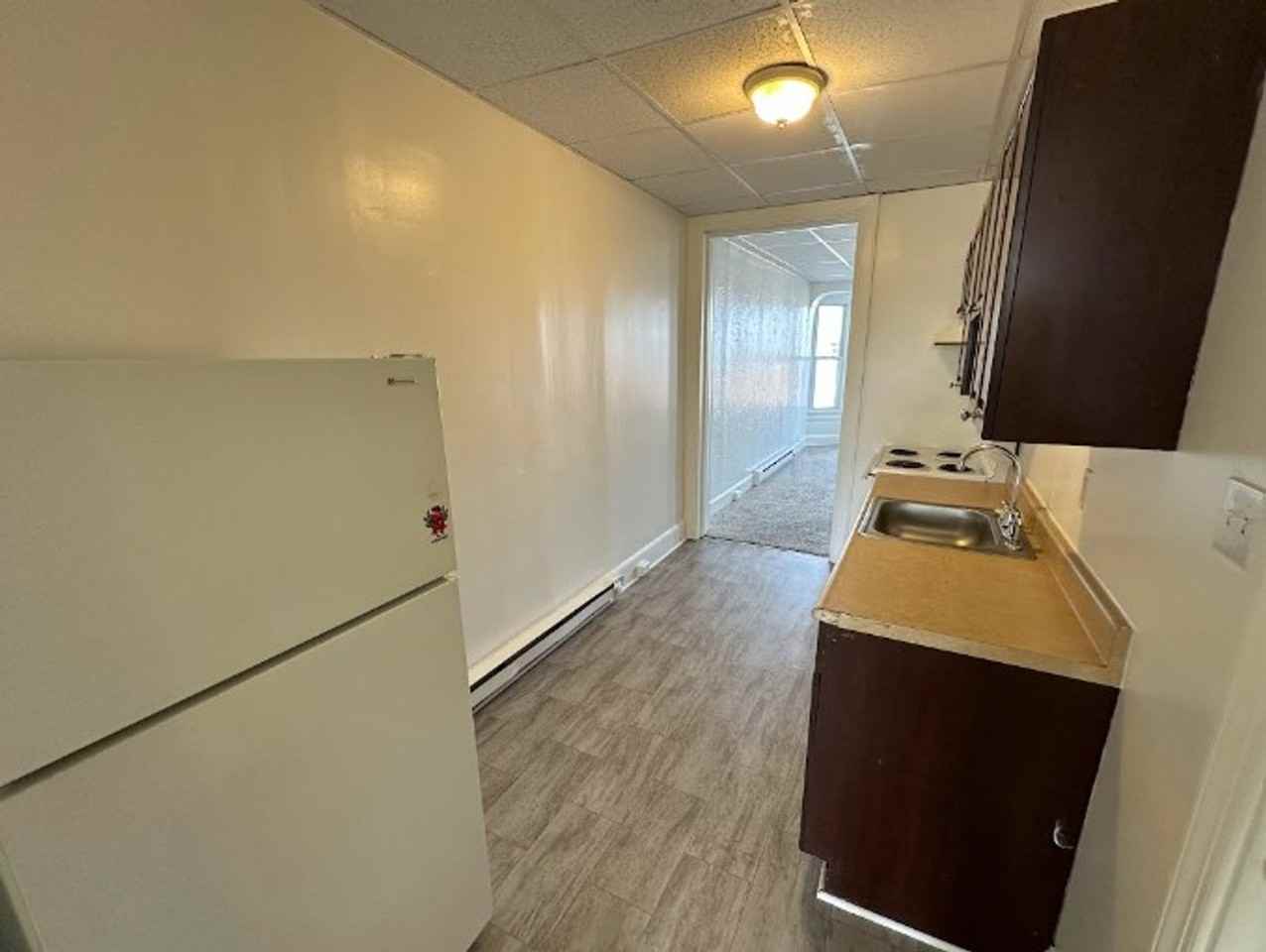 1050 N George St - Photo 4 of 12