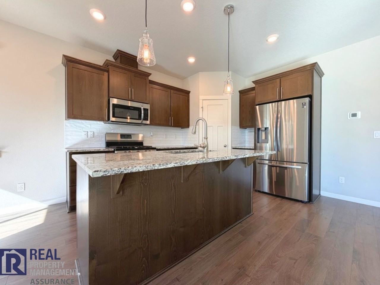 1622 18th Ave - Photo 5 of 24