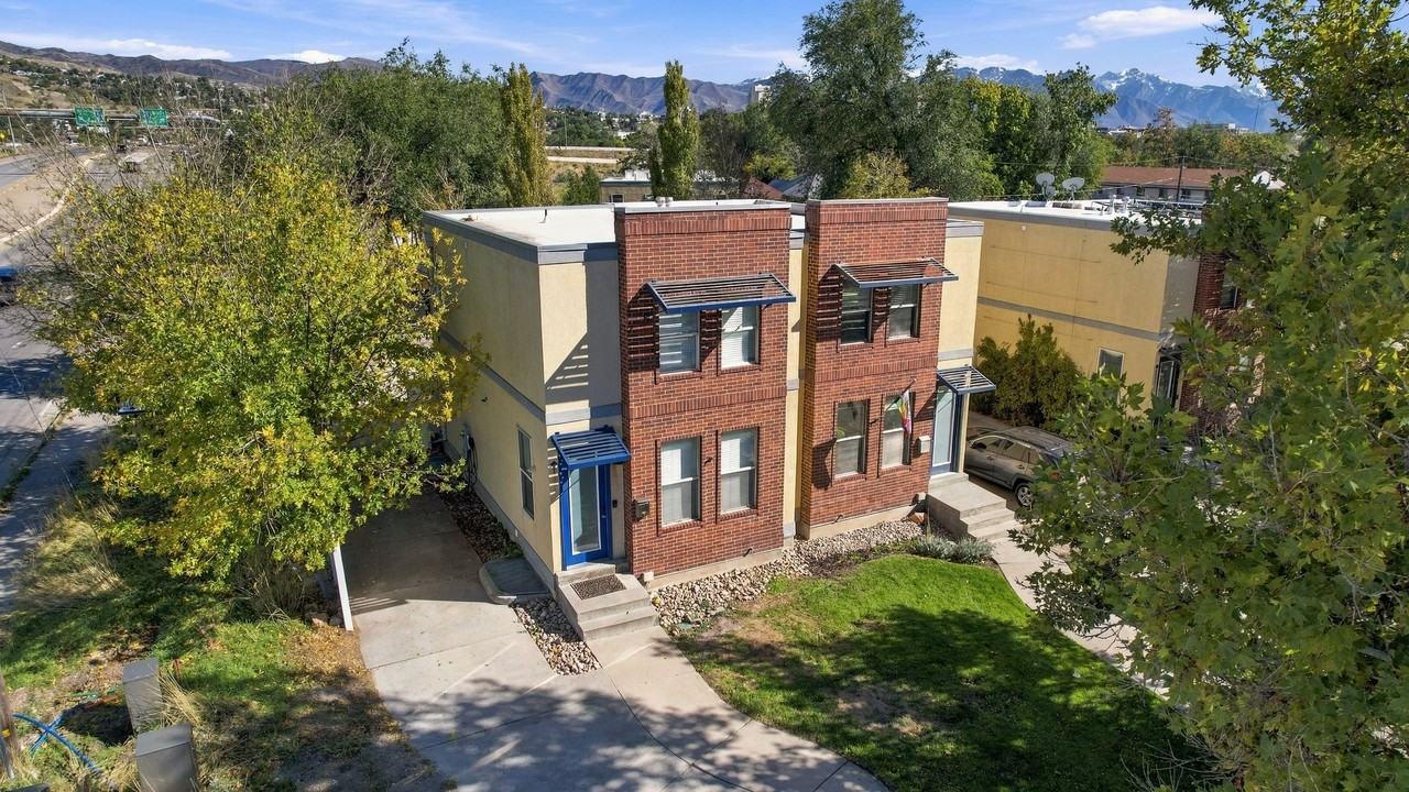 586 N 800 W - Photo 4 of 38