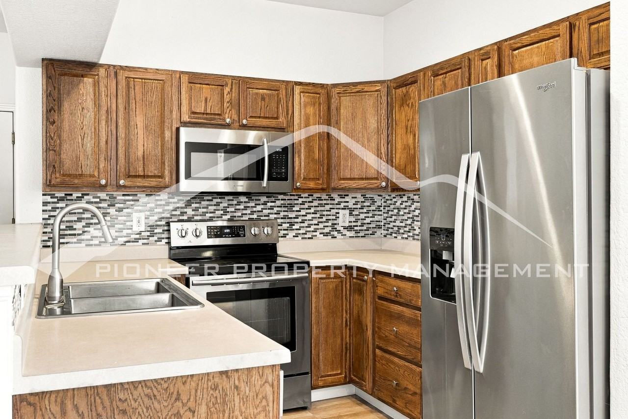 761 S Depew St - Photo 6 of 29
