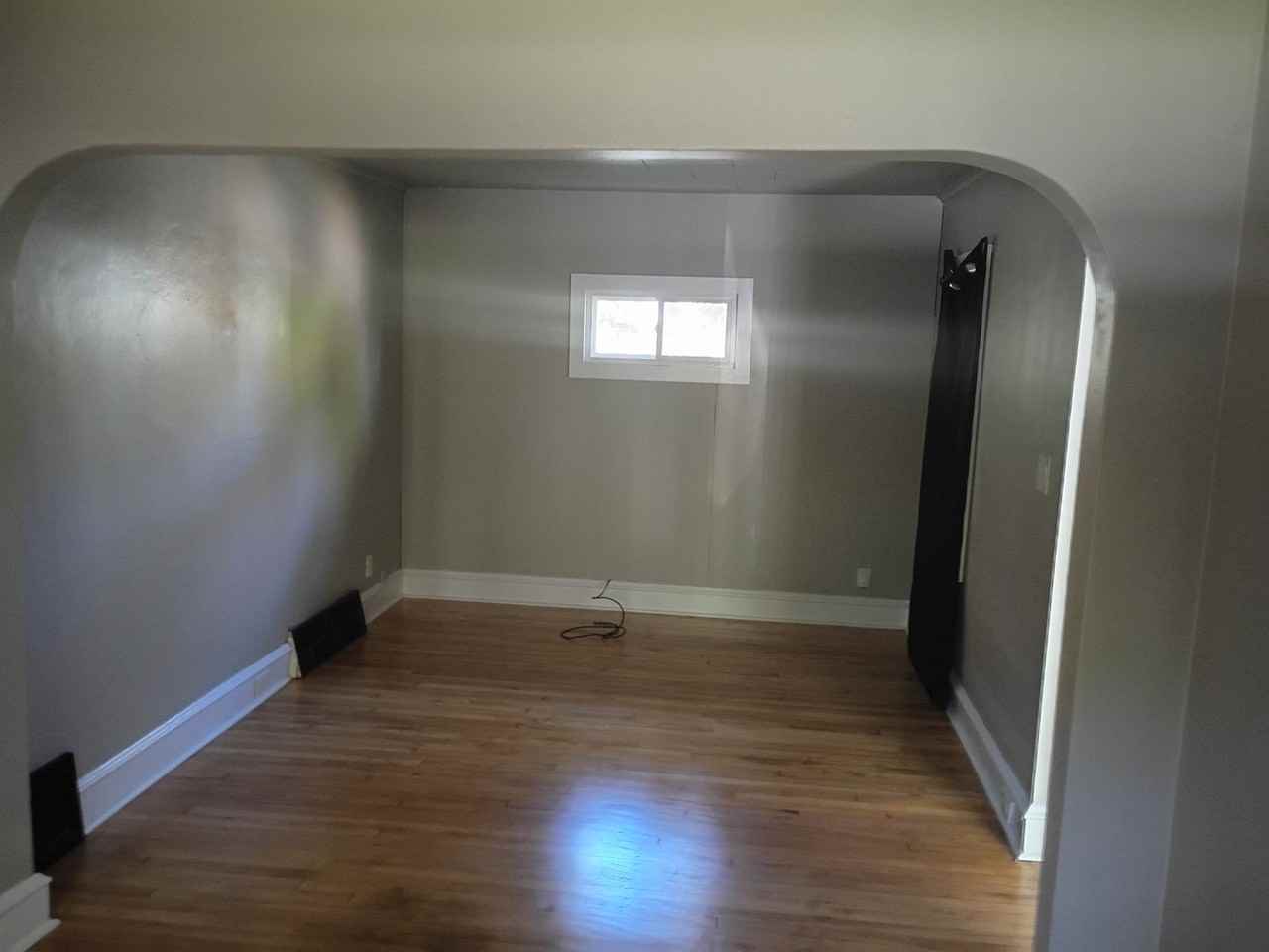 5005 N 56th St - Photo 4 of 11