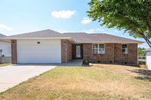 3355 S Valley View Dr - Photo 1 of 1