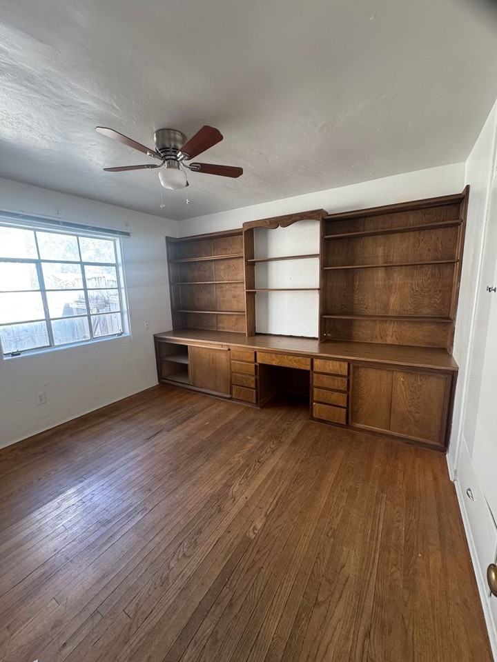 230 Solano Dr Ne - Photo 4 of 6