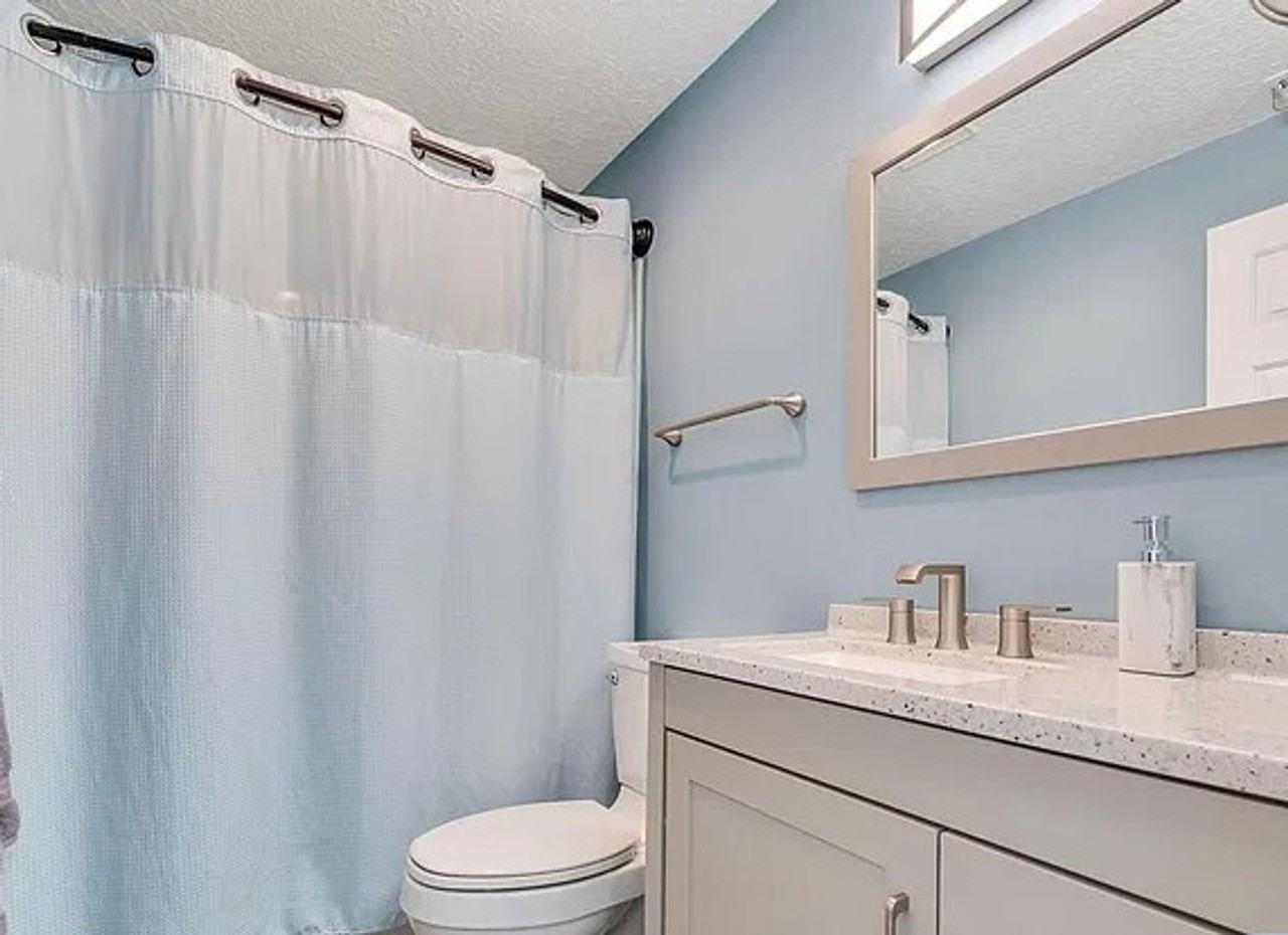 316 Nw Foxglove St - Photo 2 of 18