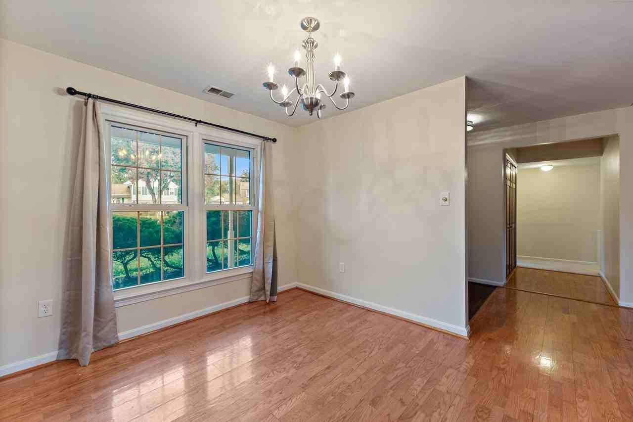 6918 Lodestone Ct - Photo 7 of 28