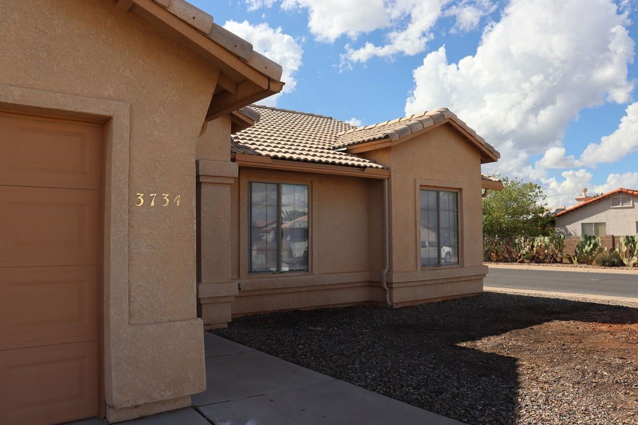 3734 Via Las Pampas 3734 - Photo 2 of 16