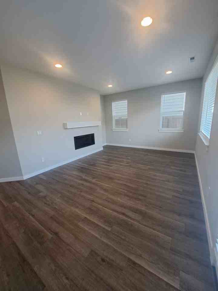 27628 Sw Marigold Ter - Photo 4 of 29