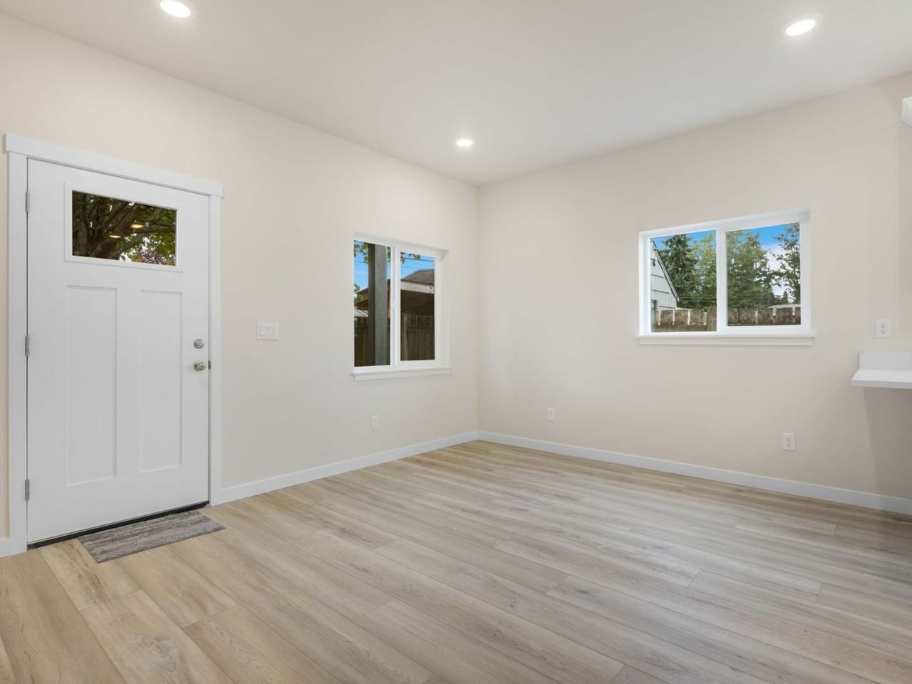 5718 N 45th St #B - Photo 5 of 25