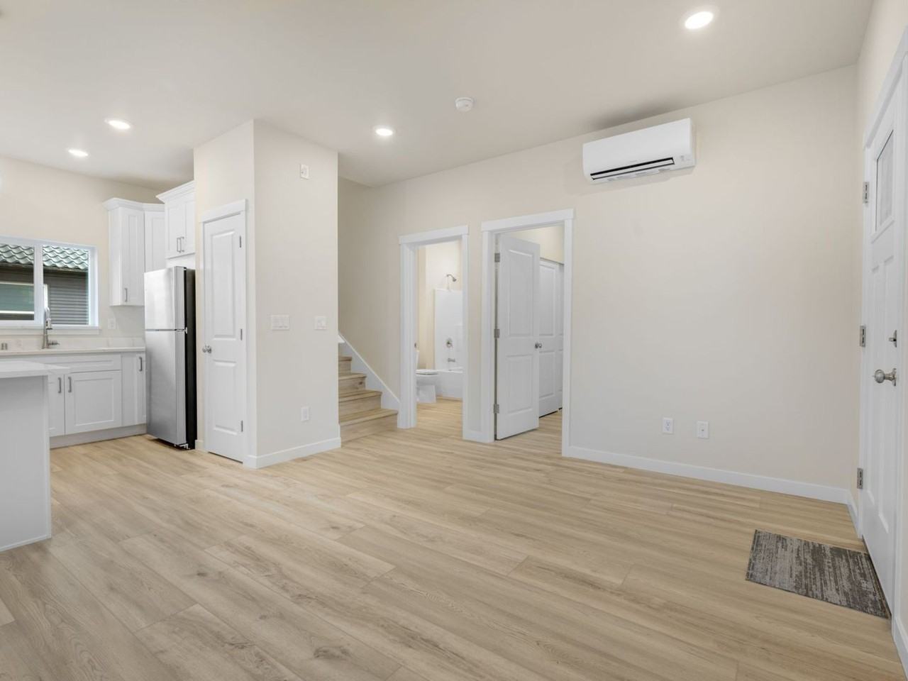 5718 N 45th St #B - Photo 6 of 25