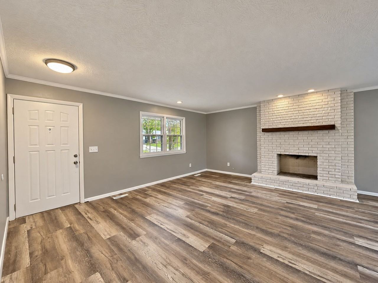 3461 S Ferguson Ave - Photo 2 of 15